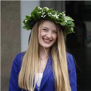 Laureata in filosofia e in scienze filosofiche, offro ripetizioni in filosfia